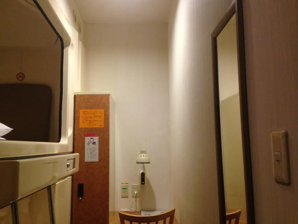 カプセルイン蒲田 東京都 2*,  日本